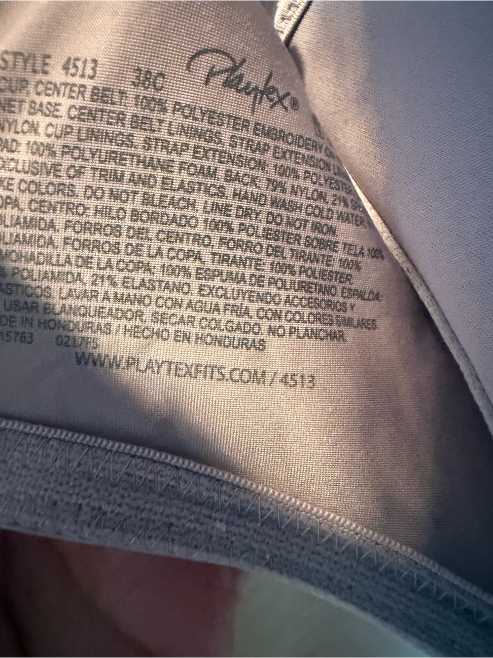 Playtex Embroidered Underwire Bra - Mauve minimizing Bra - Picture 3 of 3